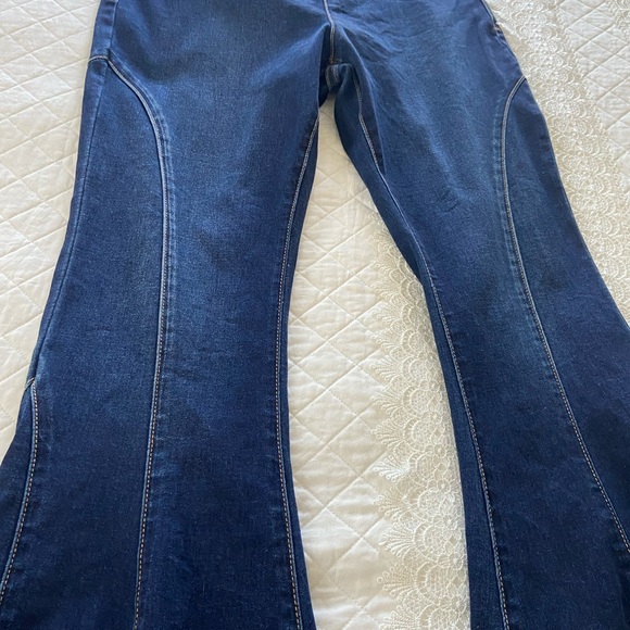 Free People We The Free Curvy Last Dance Low Rise Cropped Flare Jeans Size 30 - Picture 8 of 14
